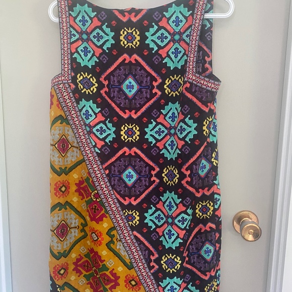 Dress - Picture 1 of 2